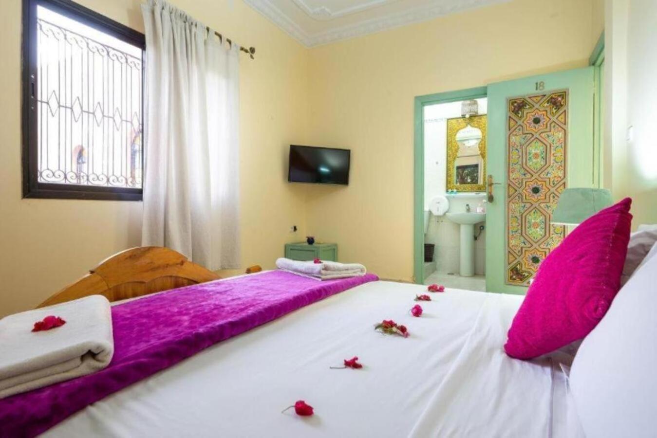 Riad Qodwa Sidi Abdallah Ghiat Buitenkant foto