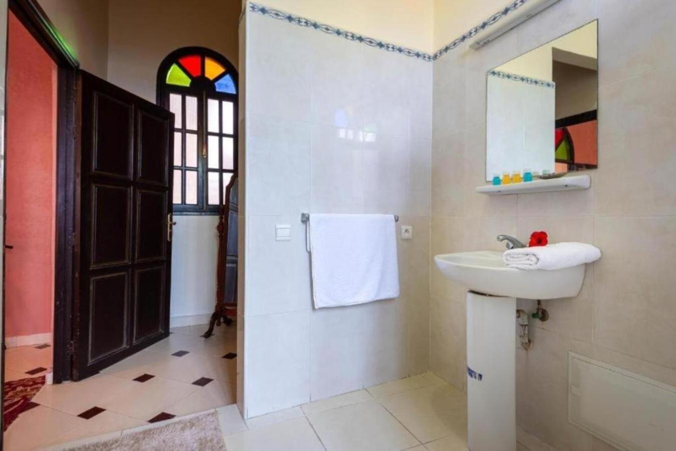 Riad Qodwa Sidi Abdallah Ghiat Buitenkant foto