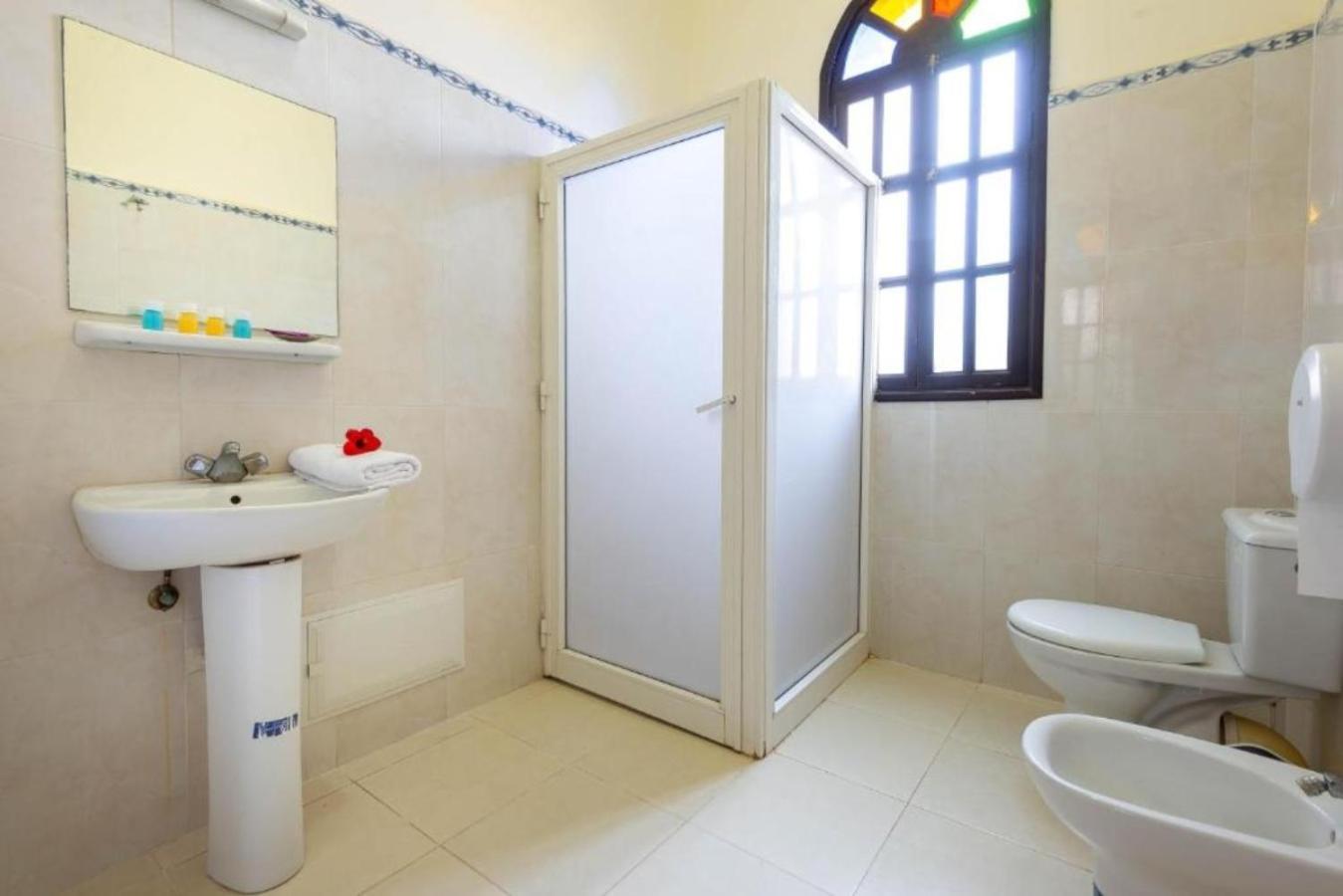 Riad Qodwa Sidi Abdallah Ghiat Buitenkant foto